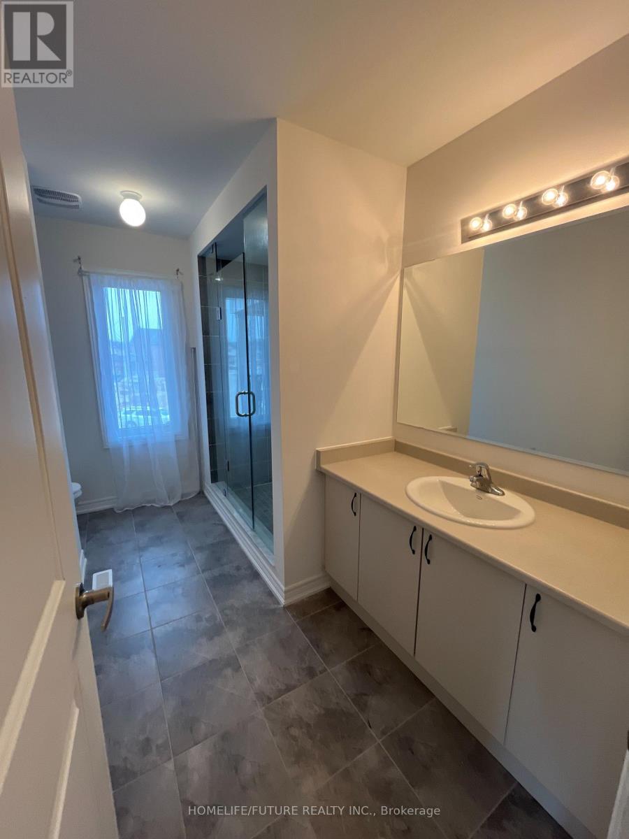 59 Wakefield Boulevard, Essa (Angus), Ontario L0M 1B5 - Photo 25 - N12995178