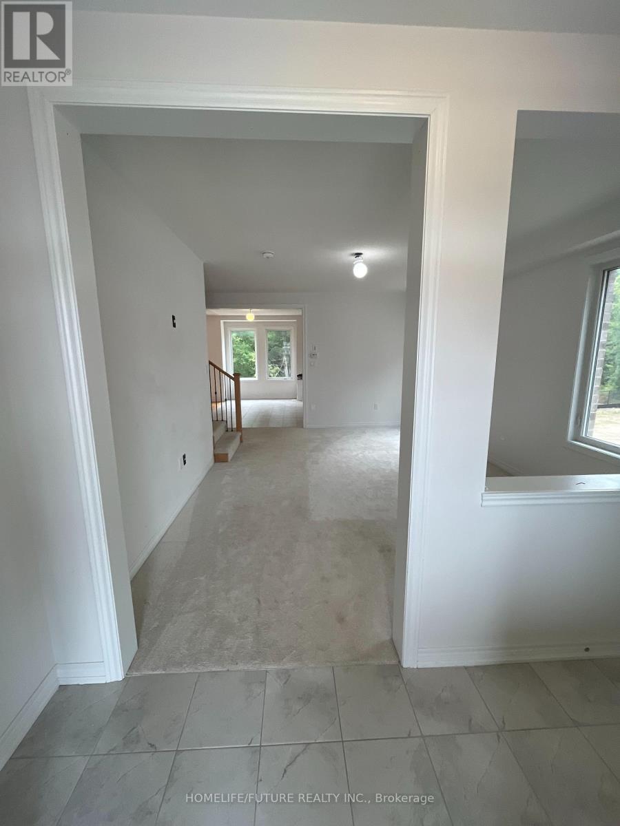 59 Wakefield Boulevard, Essa (Angus), Ontario L0M 1B5 - Photo 3 - N12995178