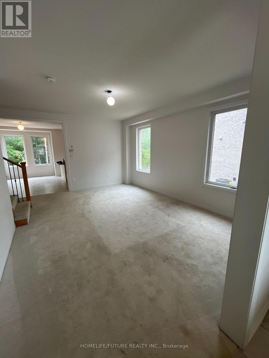 59 Wakefield Boulevard, Essa (Angus), Ontario L0M 1B5 - Photo 4 - N12995178