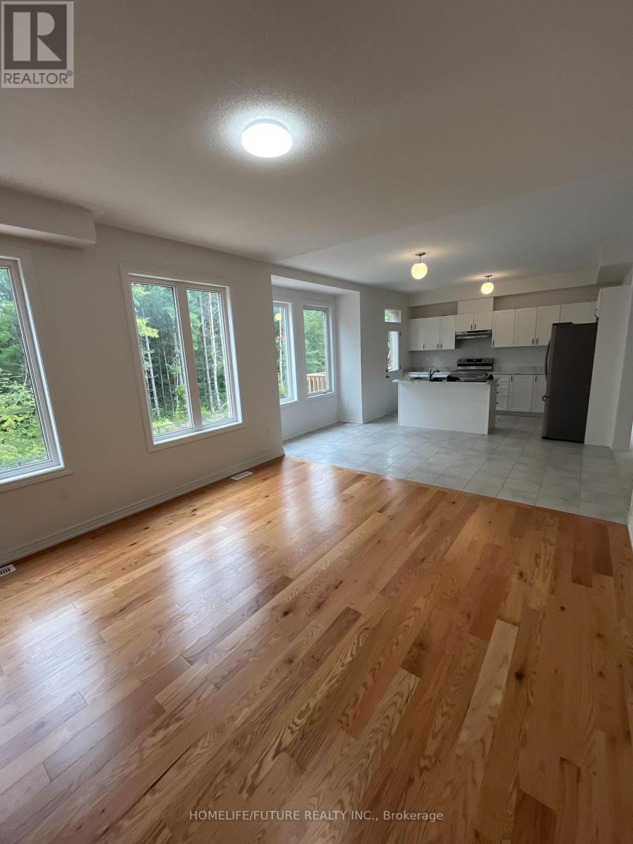 59 Wakefield Boulevard, Essa (Angus), Ontario L0M 1B5 - Photo 6 - N12995178