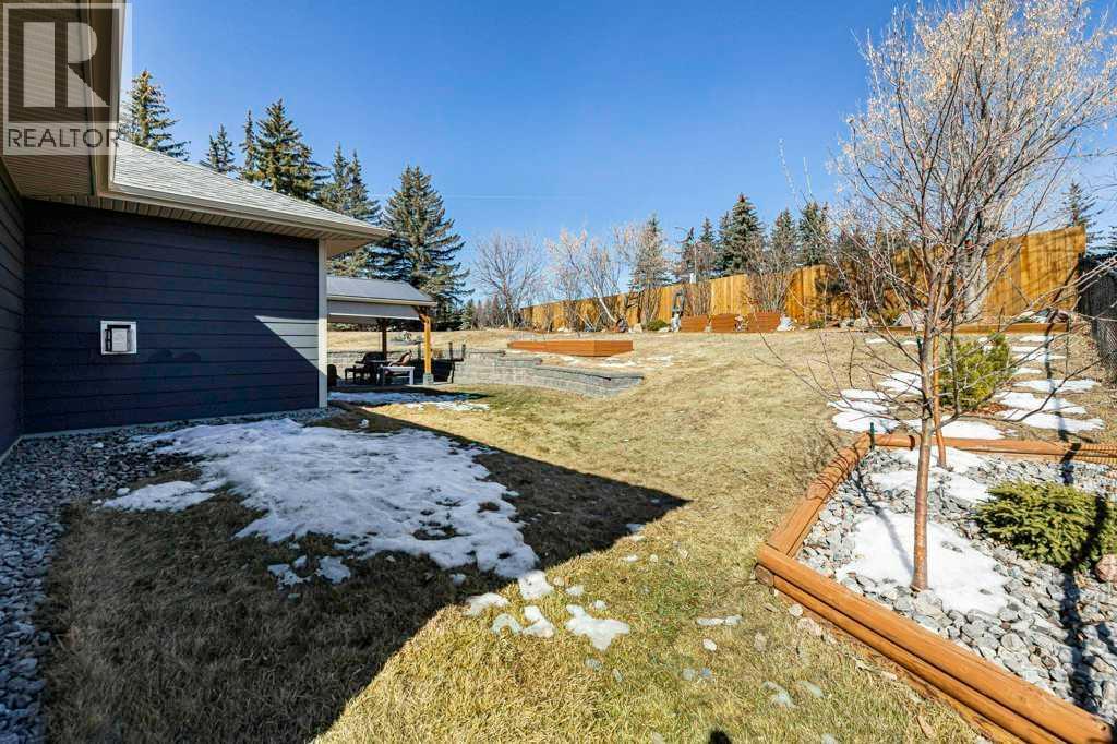 6 Cranna Place, Lacombe, Alberta  T4L 2N7 - Photo 29 - A2301009