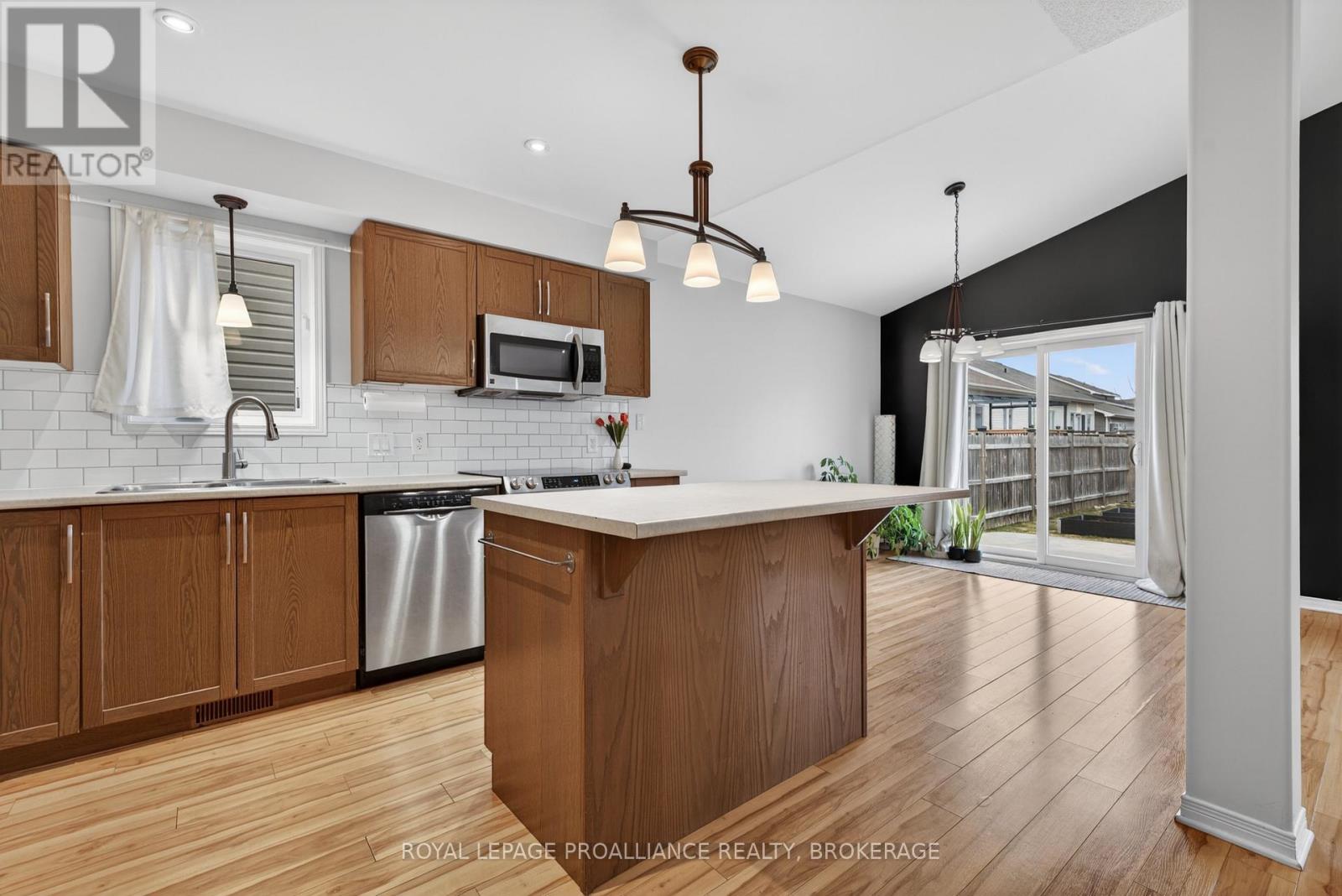 1271 Atkinson Street E, Kingston, Ontario  K7P 0E3 - Photo 10 - X12995102