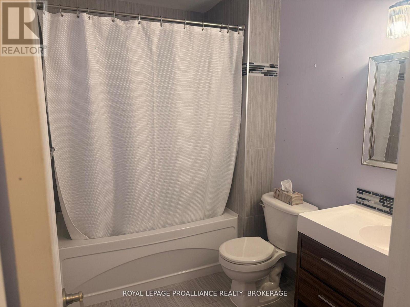 614 Barnsley Crescent, Kingston, Ontario K7M 8X4 - Photo 11 - X12995150