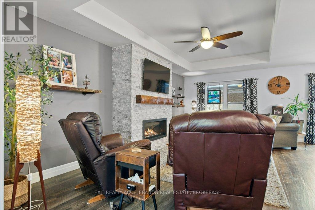 8 Briarwood Crescent, Greater Napanee, Ontario  K7R 0C2 - Photo 10 - X12995164