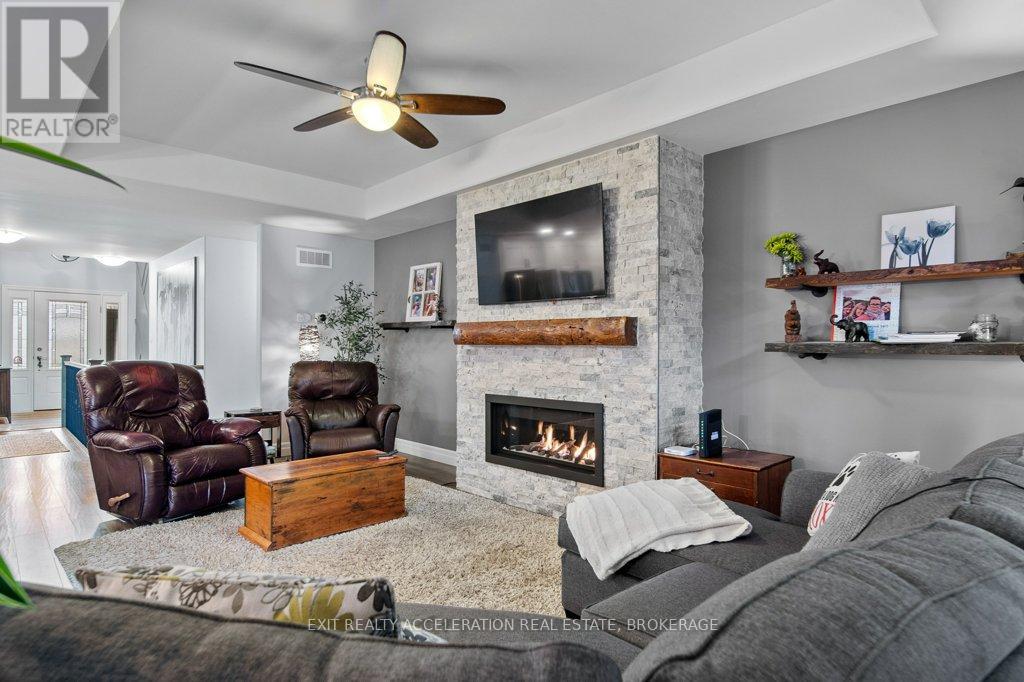 8 Briarwood Crescent, Greater Napanee, Ontario  K7R 0C2 - Photo 11 - X12995164