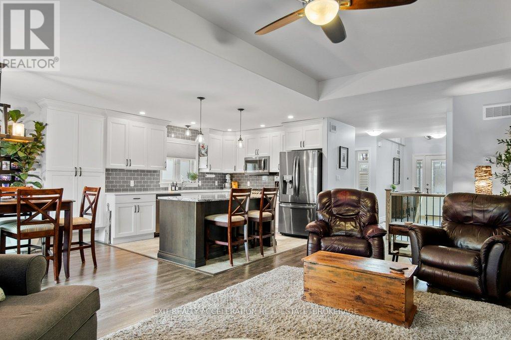 8 Briarwood Crescent, Greater Napanee, Ontario  K7R 0C2 - Photo 13 - X12995164