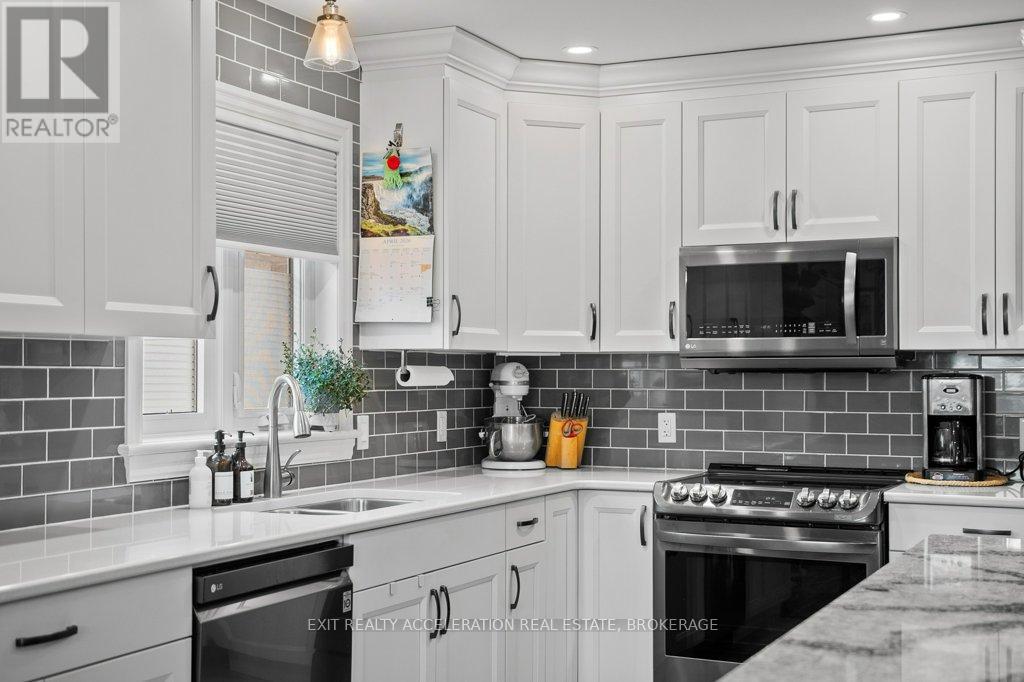 8 Briarwood Crescent, Greater Napanee, Ontario  K7R 0C2 - Photo 17 - X12995164