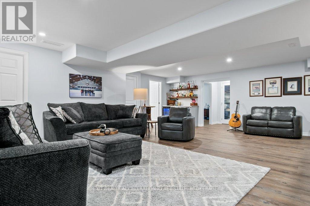 8 Briarwood Crescent, Greater Napanee, Ontario  K7R 0C2 - Photo 31 - X12995164