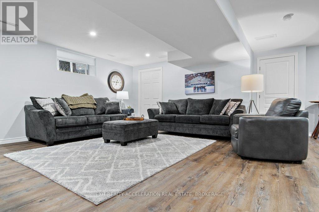 8 Briarwood Crescent, Greater Napanee, Ontario  K7R 0C2 - Photo 33 - X12995164