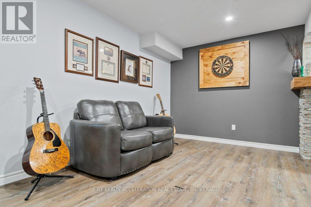 8 Briarwood Crescent, Greater Napanee, Ontario  K7R 0C2 - Photo 34 - X12995164