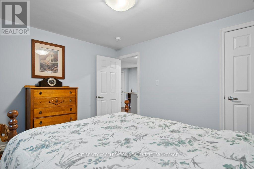 8 Briarwood Crescent, Greater Napanee, Ontario  K7R 0C2 - Photo 40 - X12995164