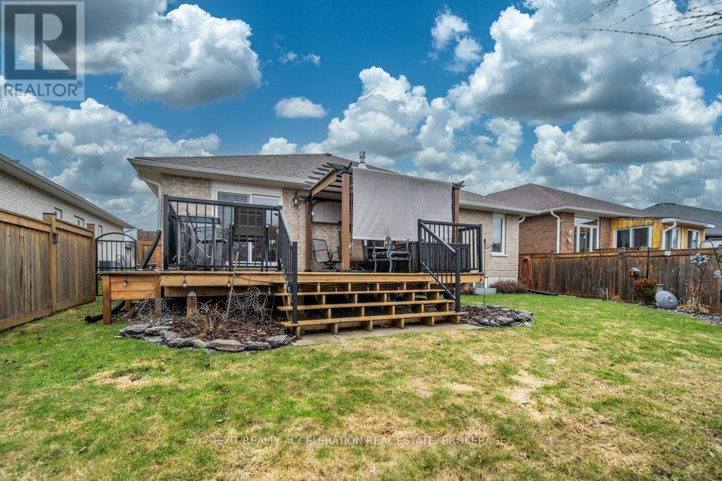 8 Briarwood Crescent, Greater Napanee, Ontario  K7R 0C2 - Photo 42 - X12995164