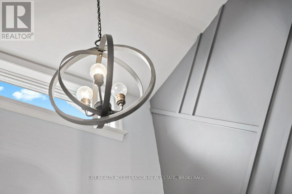 8 Briarwood Crescent, Greater Napanee, Ontario  K7R 0C2 - Photo 5 - X12995164