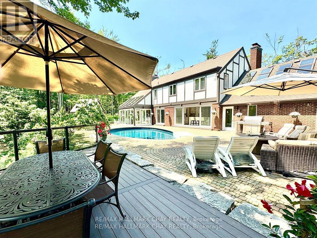 11 Park Trail, Springwater, Ontario  L9X 0L3 - Photo 2 - S12995010