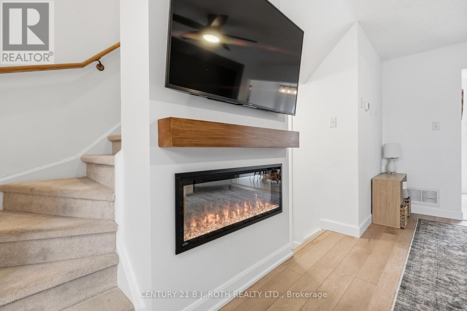 387 Ferndale Drive S, Barrie, Ontario  L4N 0M1 - Photo 10 - S12995062