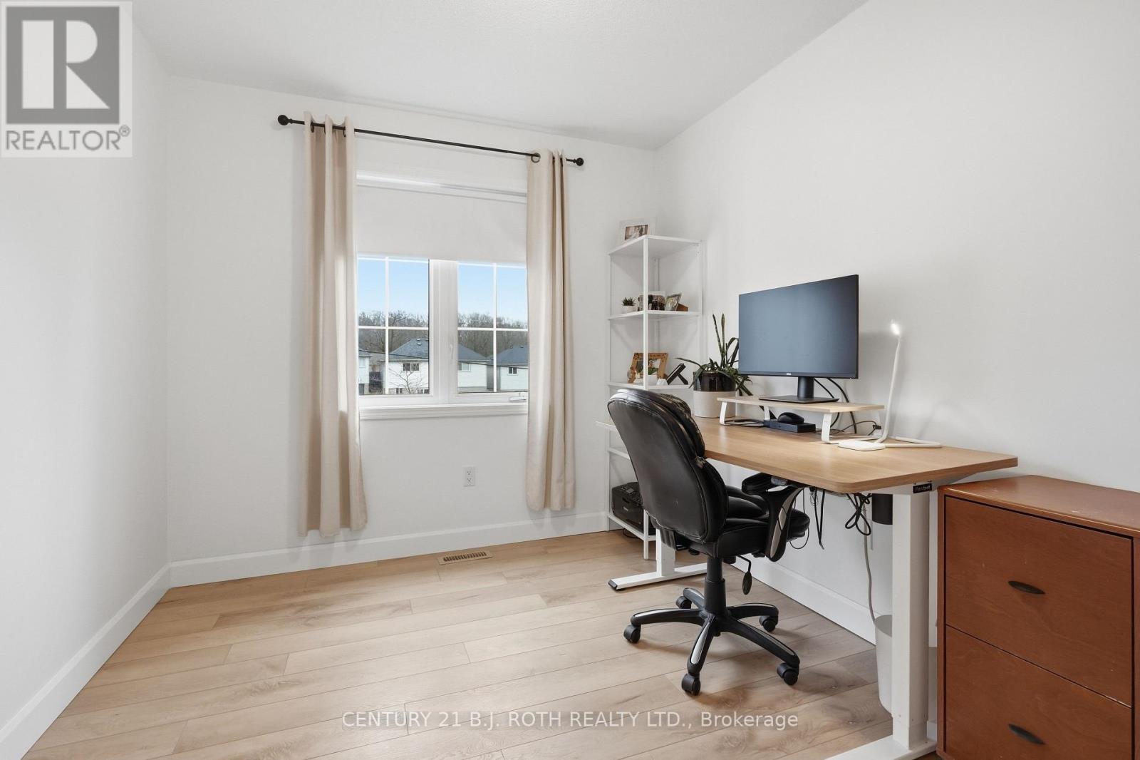 387 Ferndale Drive S, Barrie, Ontario  L4N 0M1 - Photo 12 - S12995062