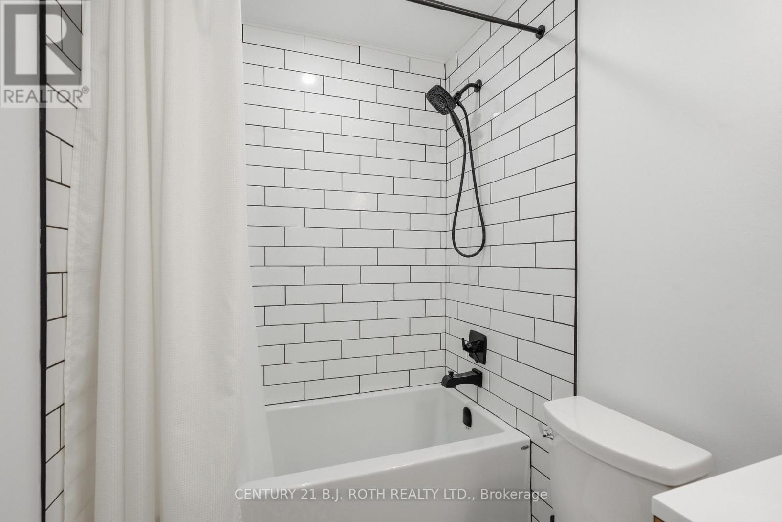 387 Ferndale Drive S, Barrie, Ontario  L4N 0M1 - Photo 19 - S12995062