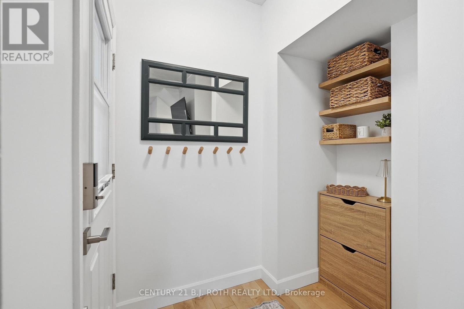 387 Ferndale Drive S, Barrie, Ontario  L4N 0M1 - Photo 2 - S12995062