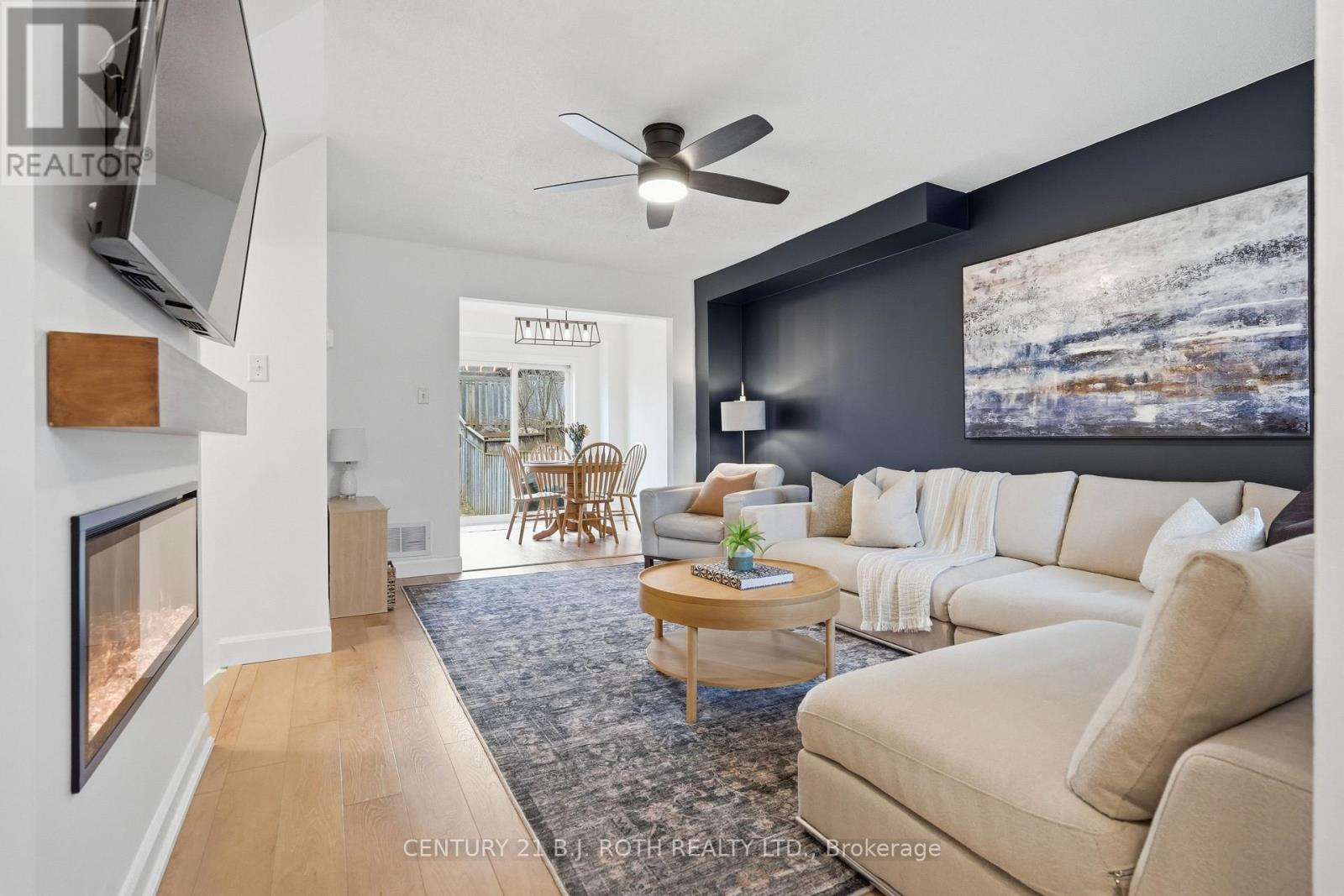 387 Ferndale Drive S, Barrie, Ontario  L4N 0M1 - Photo 3 - S12995062