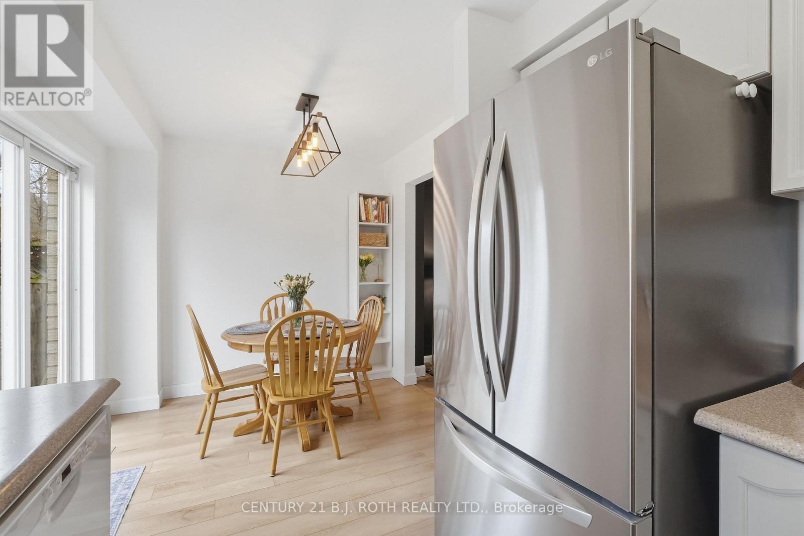 387 Ferndale Drive S, Barrie, Ontario  L4N 0M1 - Photo 6 - S12995062