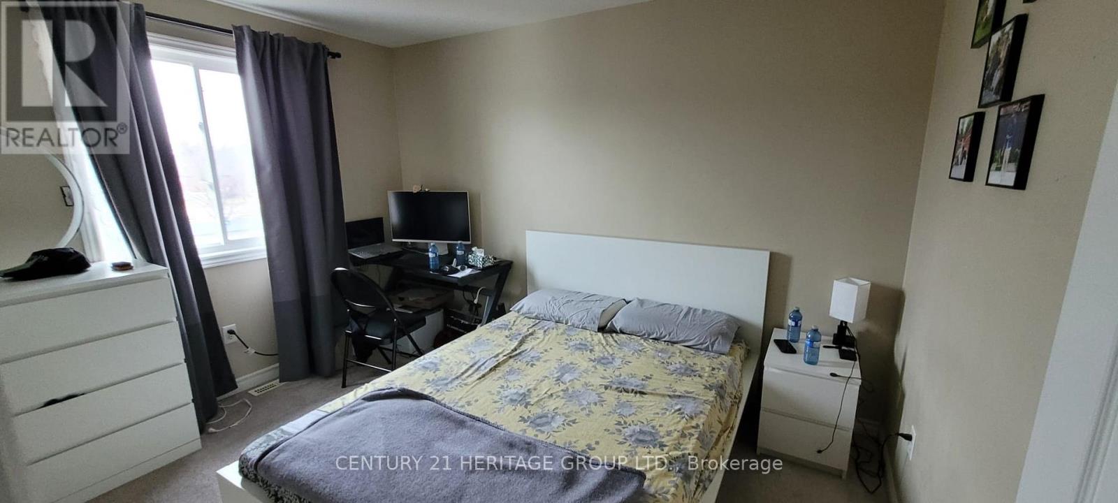 11 Silver Maple Crescent, Barrie (Holly), Ontario  L4N 0Y4 - Photo 2 - S12995142