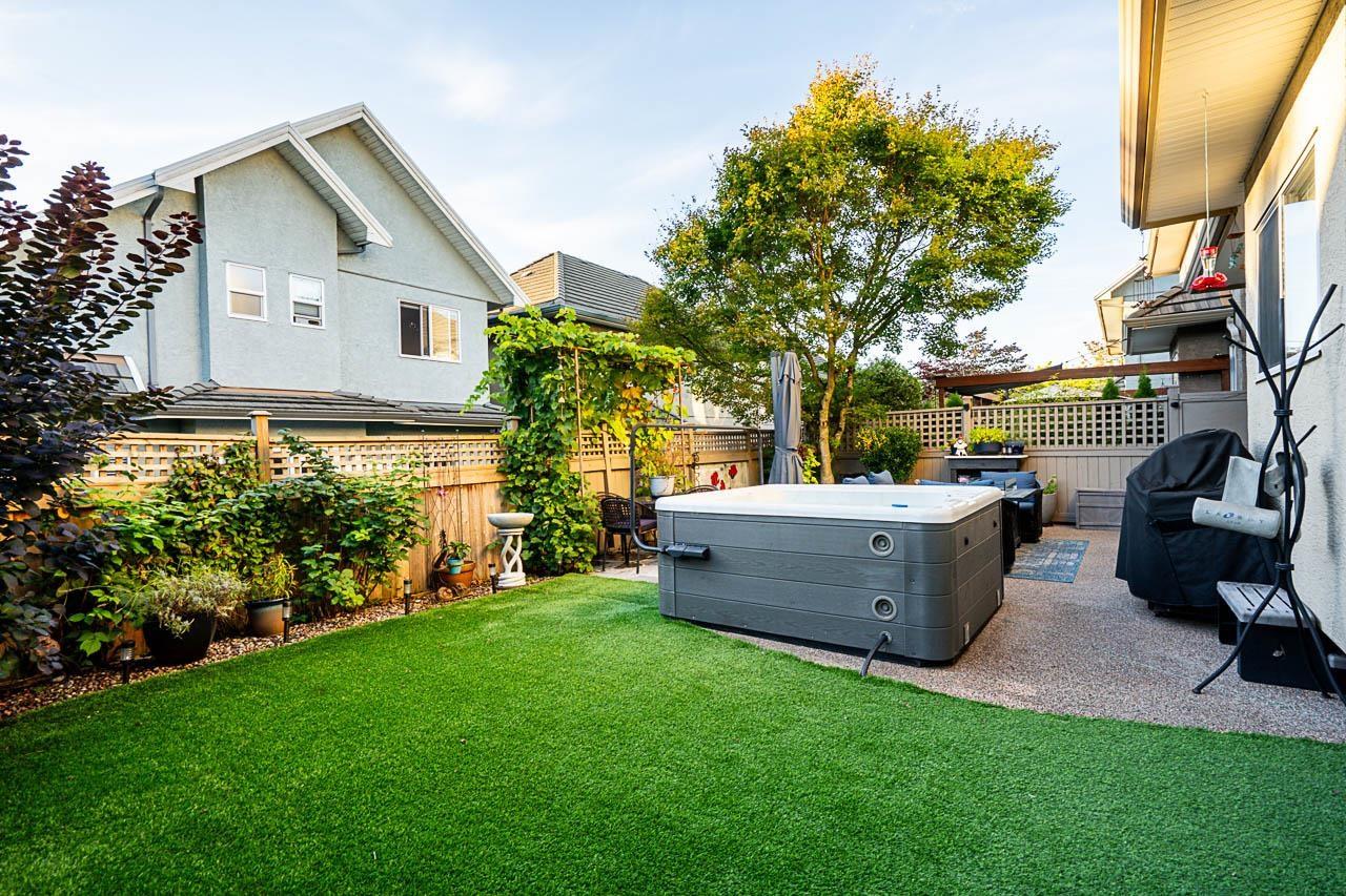 35 3363 Rosemary Heights Crescent, Surrey, British Columbia V3Z 0X8 - Photo 34 - R3110333