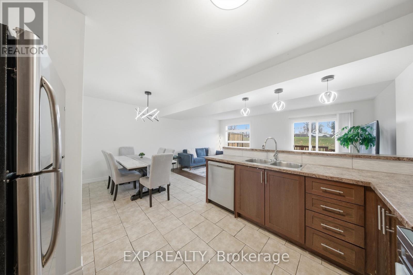 35 Thames Way, Hamilton, Ontario  L0R 1W0 - Photo 13 - X12989728