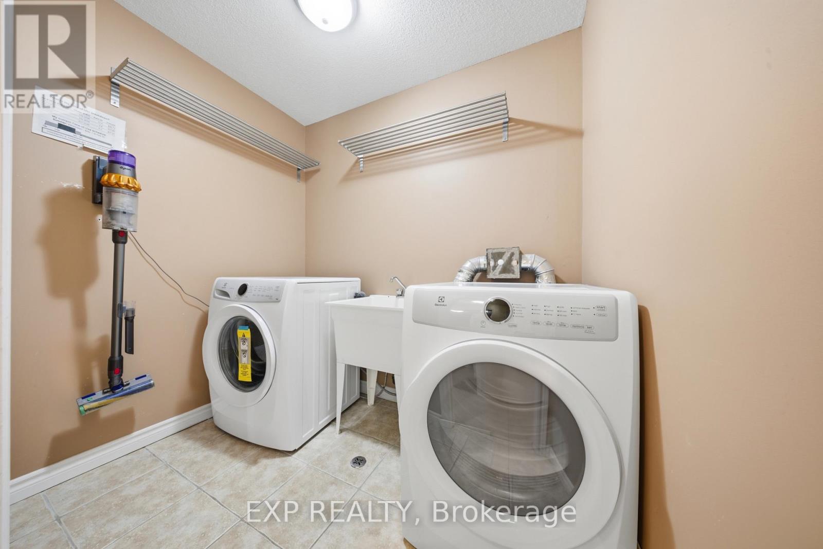 35 Thames Way, Hamilton, Ontario  L0R 1W0 - Photo 28 - X12989728