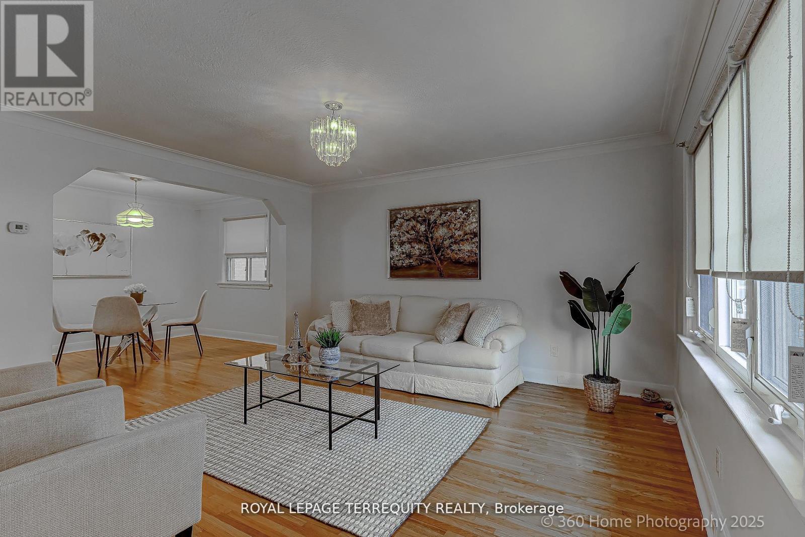 27 John Best Avenue, Toronto, Ontario  M9N 1C4 - Photo 5 - W12994894