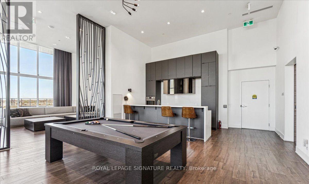 2005 - 297 Oakwalk Drive, Oakville, Ontario  L6H 3R6 - Photo 19 - W12994908