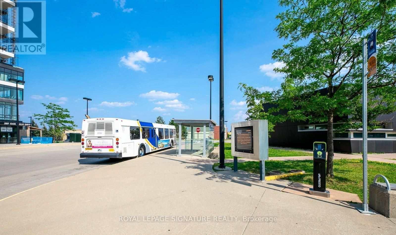2005 - 297 Oakwalk Drive, Oakville, Ontario  L6H 3R6 - Photo 23 - W12994908