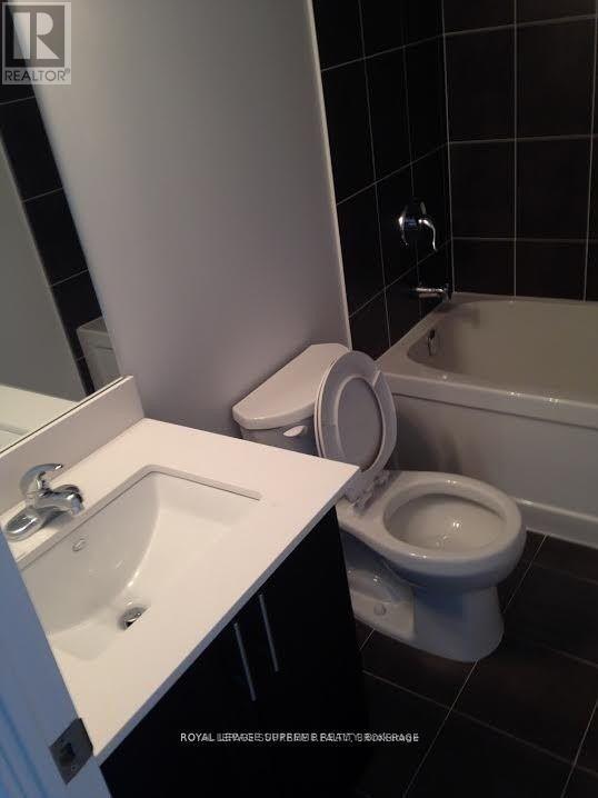 2102 - 1420 Dupont Street, Toronto, Ontario  M6H 0C2 - Photo 10 - W12994910