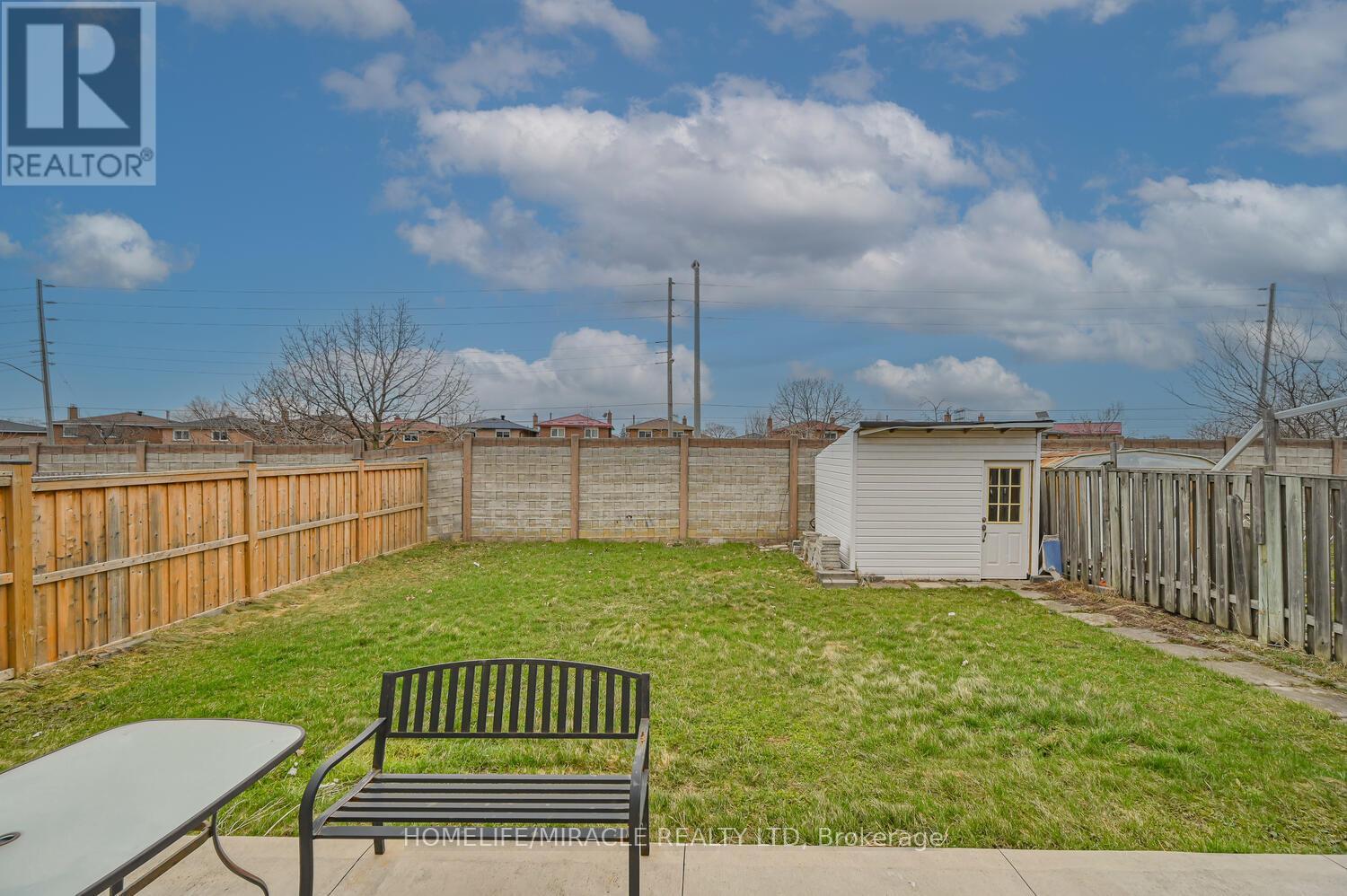 137 Minglehaze Drive, Toronto, Ontario  M9V 4W7 - Photo 49 - W12994918