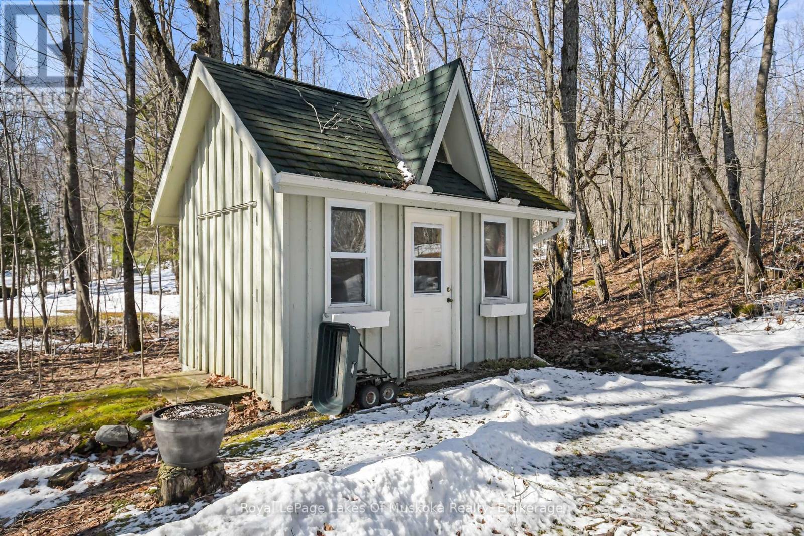 124b Maplehurst Road, Seguin, Ontario  P0C 1J0 - Photo 11 - X12992434