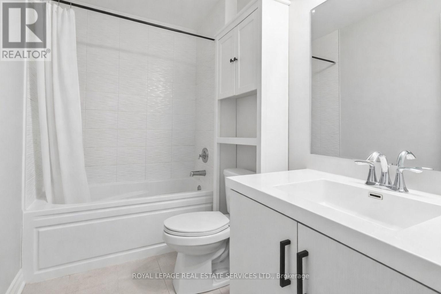 122 - 128 Grovewood Common, Oakville, Ontario  L6H 0X3 - Photo 15 - W12994974