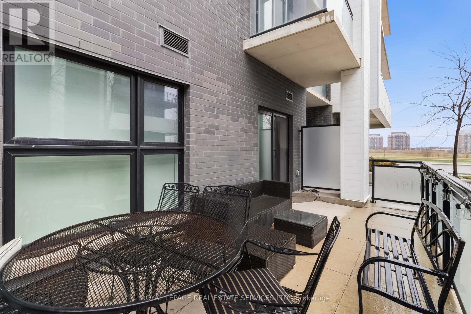 122 - 128 Grovewood Common, Oakville, Ontario  L6H 0X3 - Photo 17 - W12994974