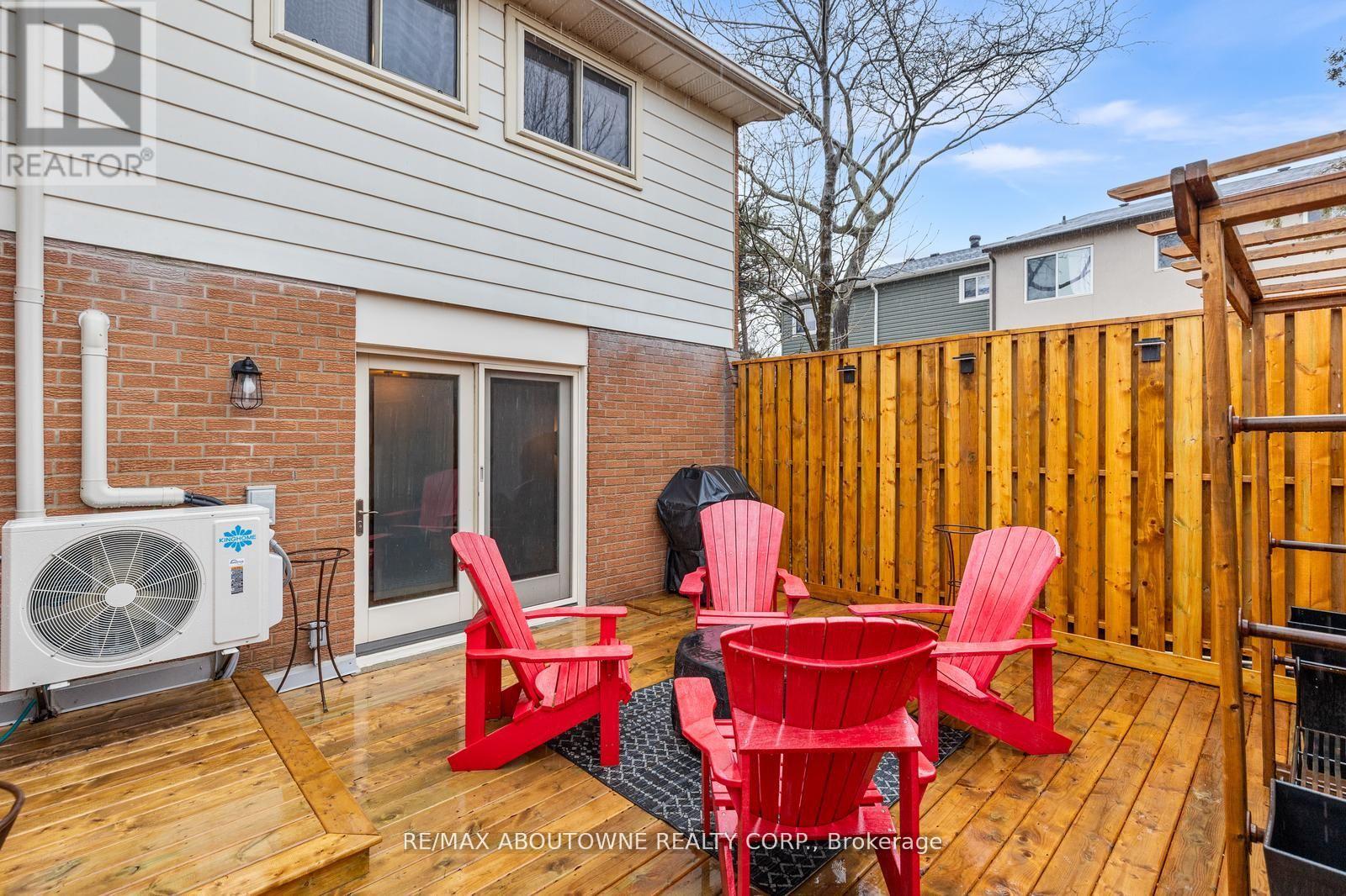 71 Sarah Lane, Oakville, Ontario  L6L 3V2 - Photo 30 - W12994976