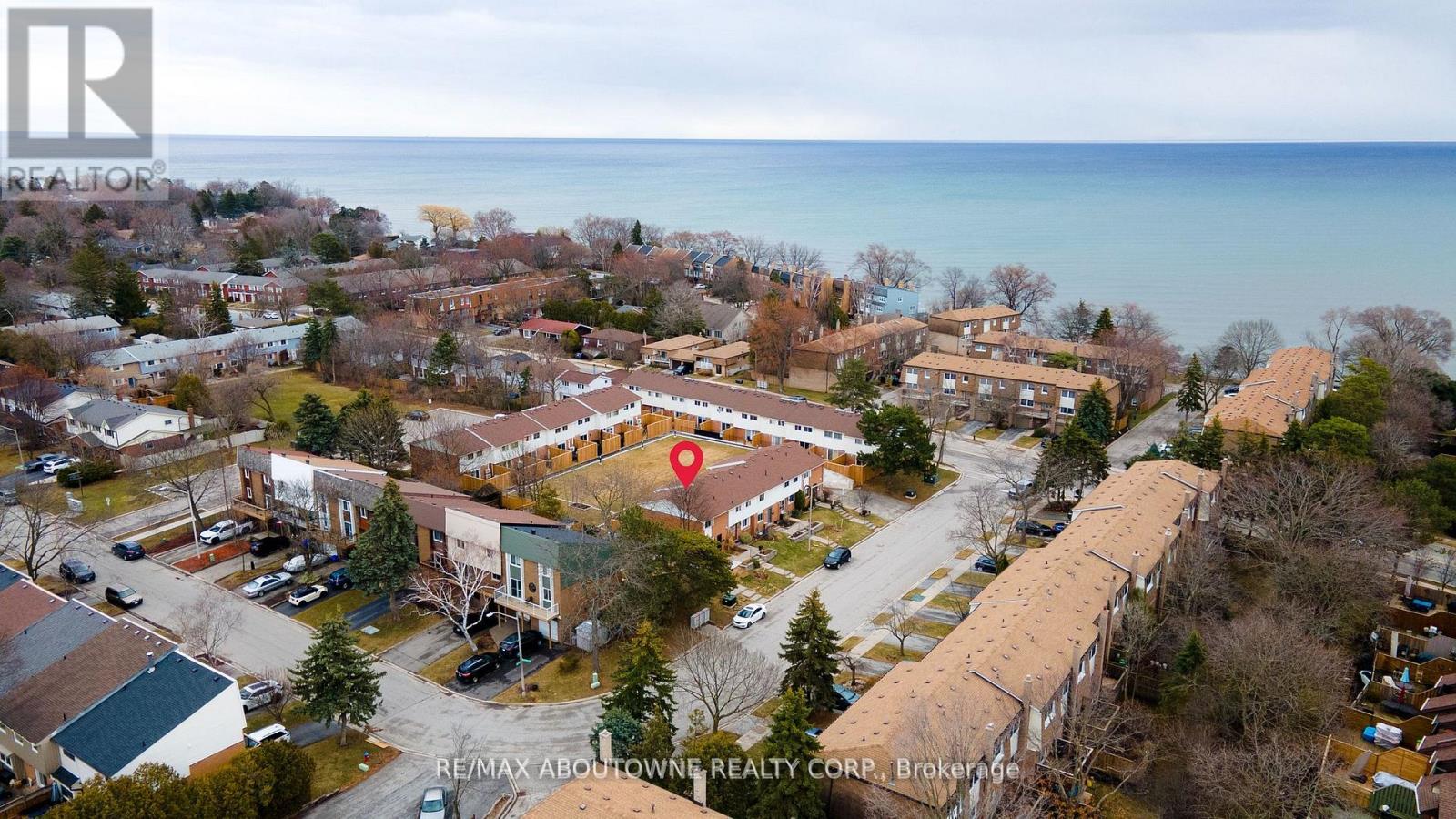 71 Sarah Lane, Oakville, Ontario  L6L 3V2 - Photo 31 - W12994976