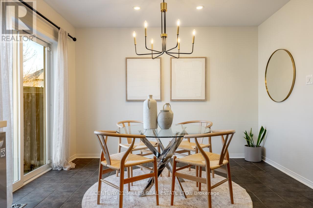 53 Dills Crescent, Milton, Ontario  L9T 5P2 - Photo 10 - W12994992