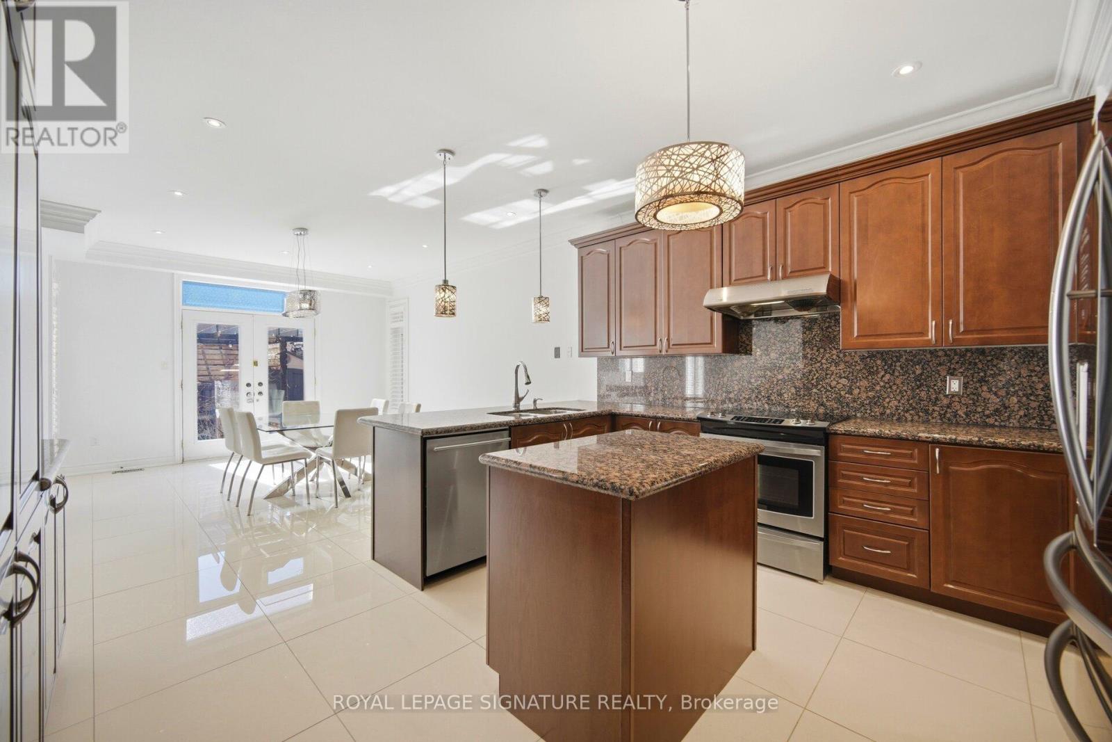 3146 Tacc Drive, Mississauga, Ontario  L5M 0B6 - Photo 23 - W12995002