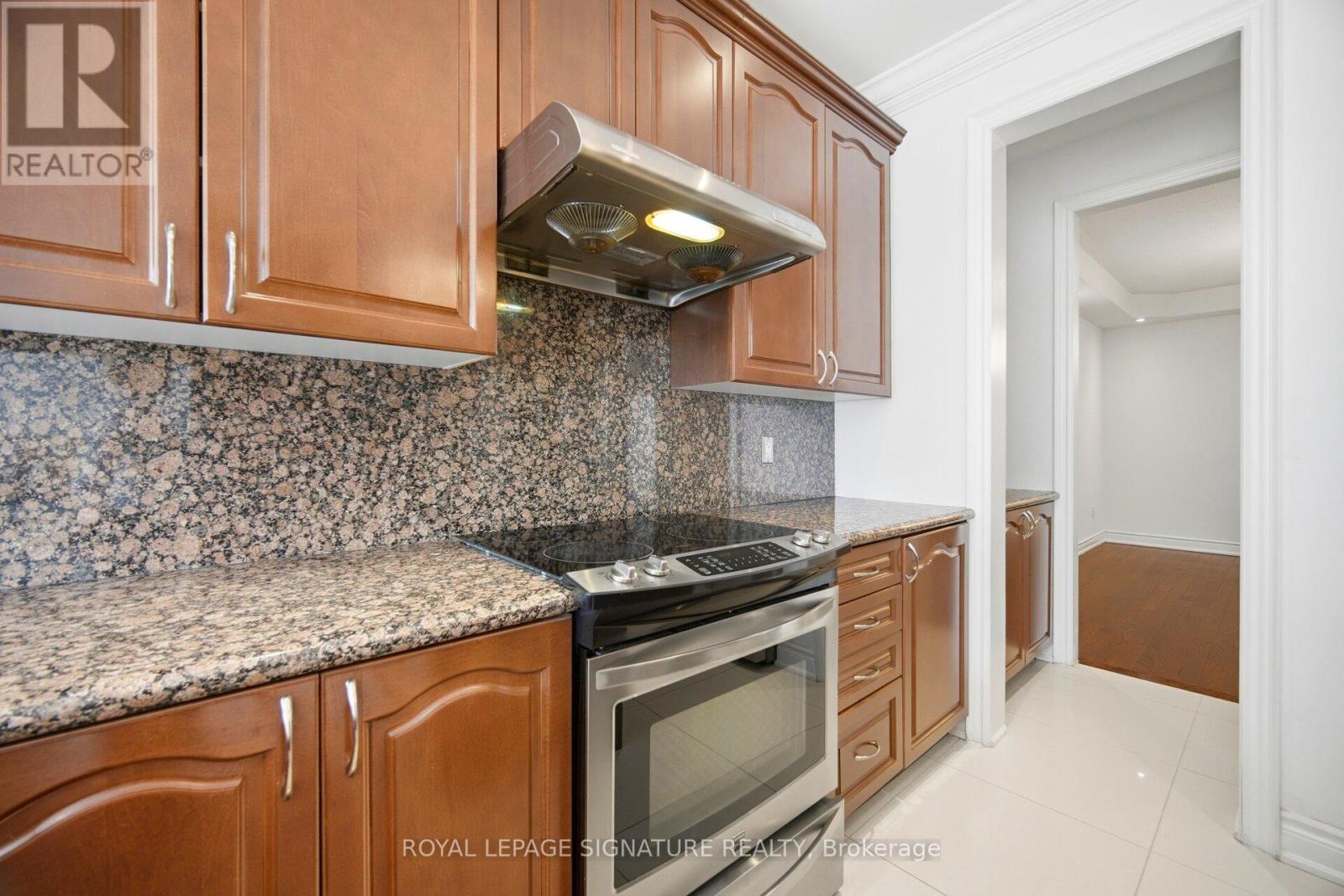 3146 Tacc Drive, Mississauga, Ontario  L5M 0B6 - Photo 24 - W12995002