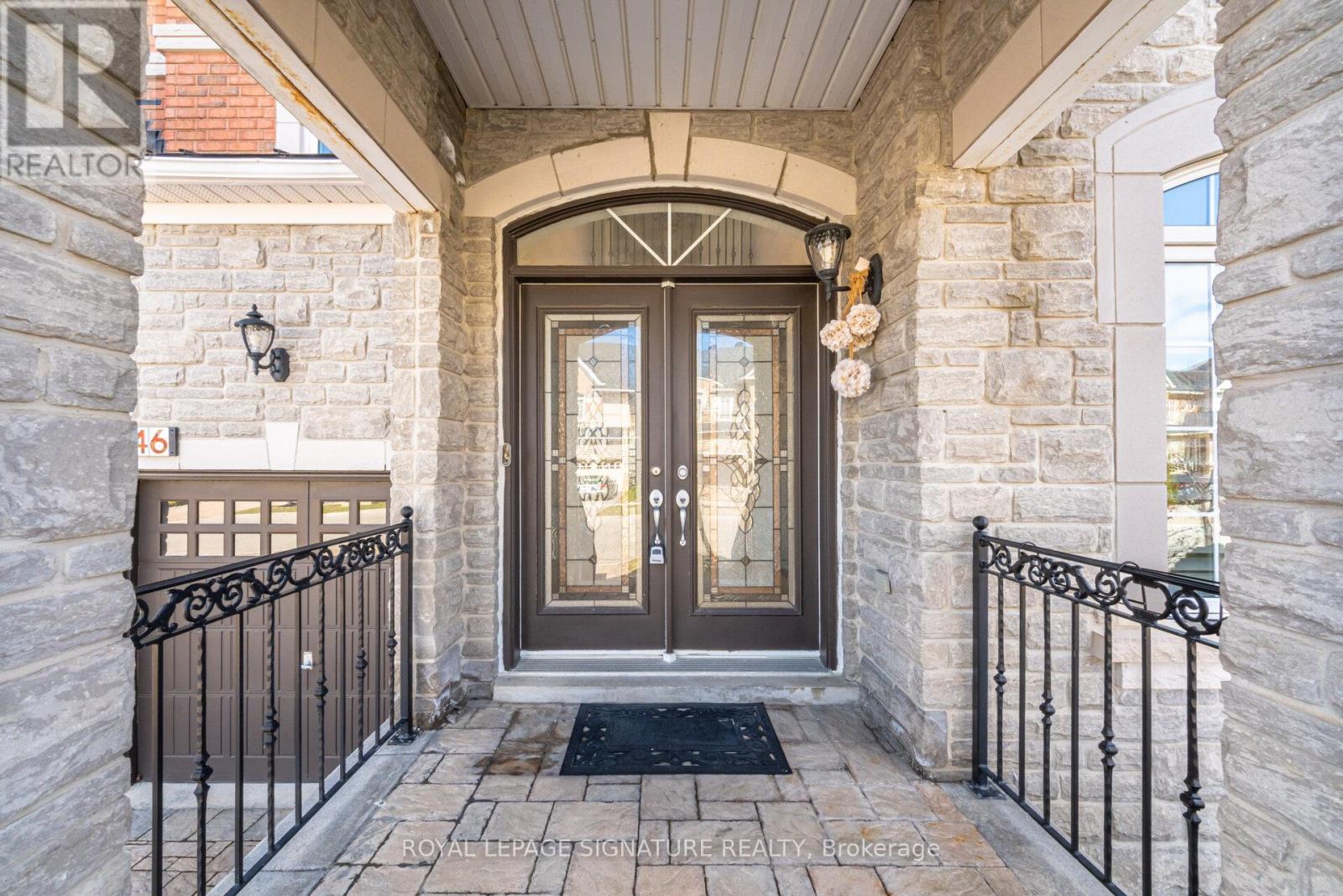 3146 Tacc Drive, Mississauga, Ontario  L5M 0B6 - Photo 5 - W12995002