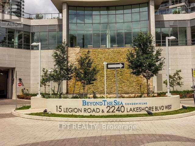 1102 - 15 Legion Road, Toronto (Mimico), Ontario  M8V 0A9 - Photo 2 - W12995032