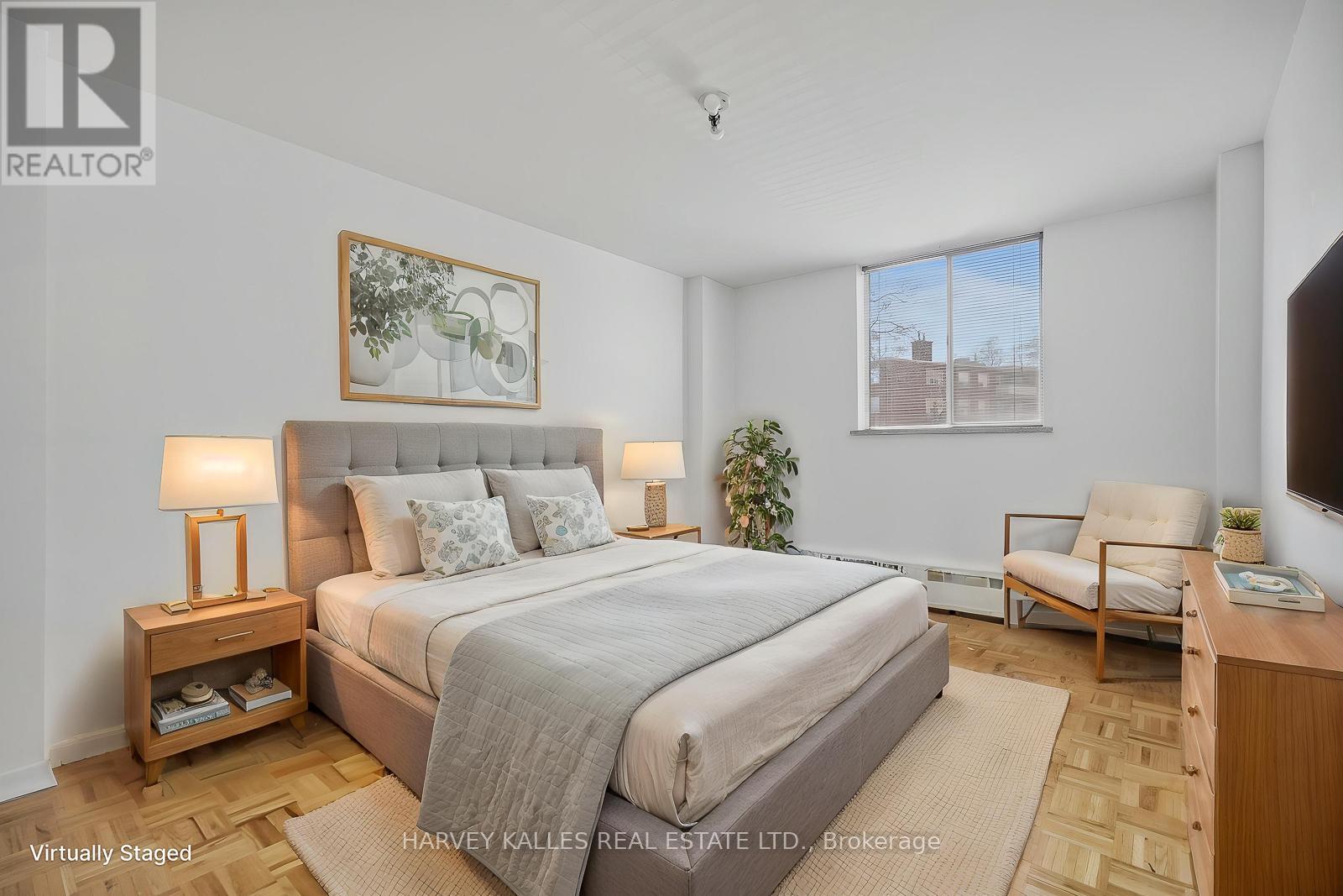 206 - 80 Coe Hill Drive, Toronto (High Park-Swansea), Ontario  M6S 3C9 - Photo 19 - W12995038