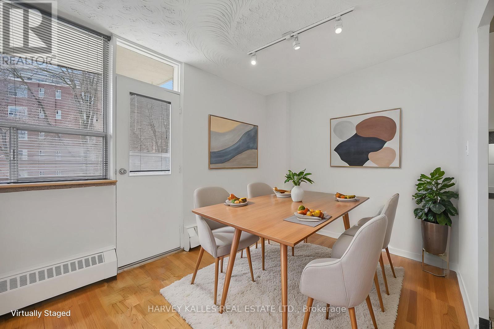 206 - 80 Coe Hill Drive, Toronto (High Park-Swansea), Ontario  M6S 3C9 - Photo 9 - W12995038