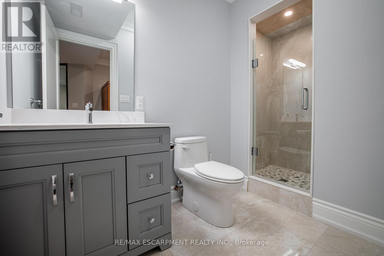 31 Bayside Court, Burlington (Lasalle), Ontario  L7T 1M8 - Photo 36 - W12995088