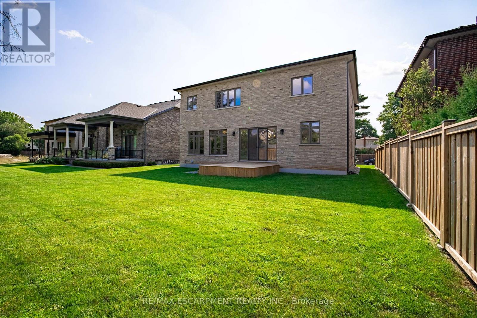 31 Bayside Court, Burlington (Lasalle), Ontario  L7T 1M8 - Photo 40 - W12995088