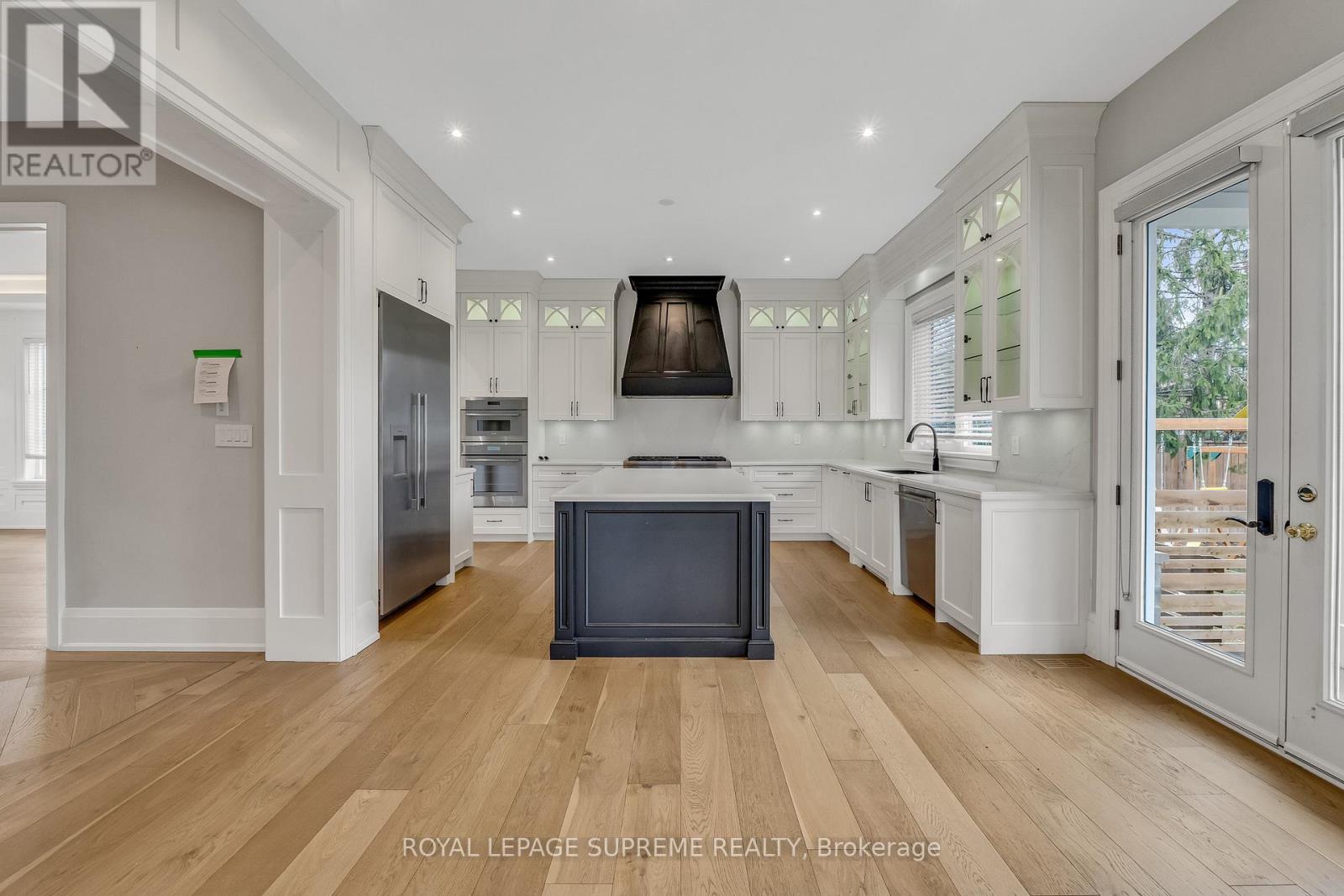 477 Candler Road, Oakville, Ontario  L6J 2V5 - Photo 10 - W12995114