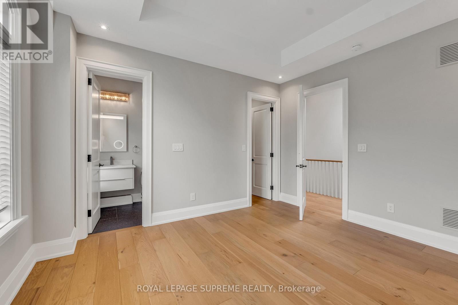 477 Candler Road, Oakville, Ontario  L6J 2V5 - Photo 30 - W12995114