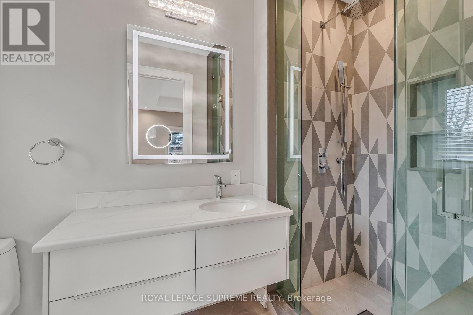 477 Candler Road, Oakville, Ontario  L6J 2V5 - Photo 32 - W12995114